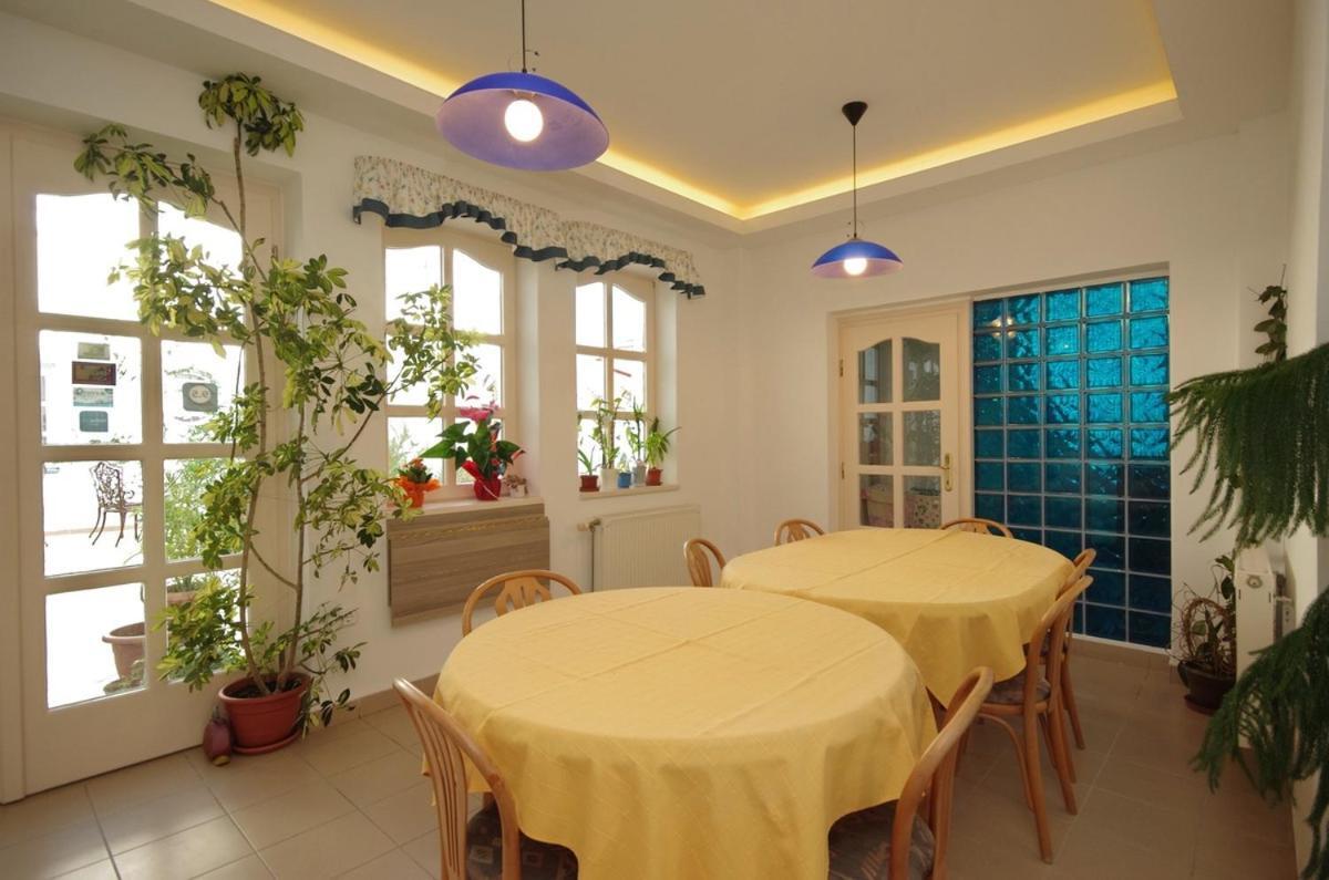 Csigaház panzió Hotel Gyula Kültér fotó