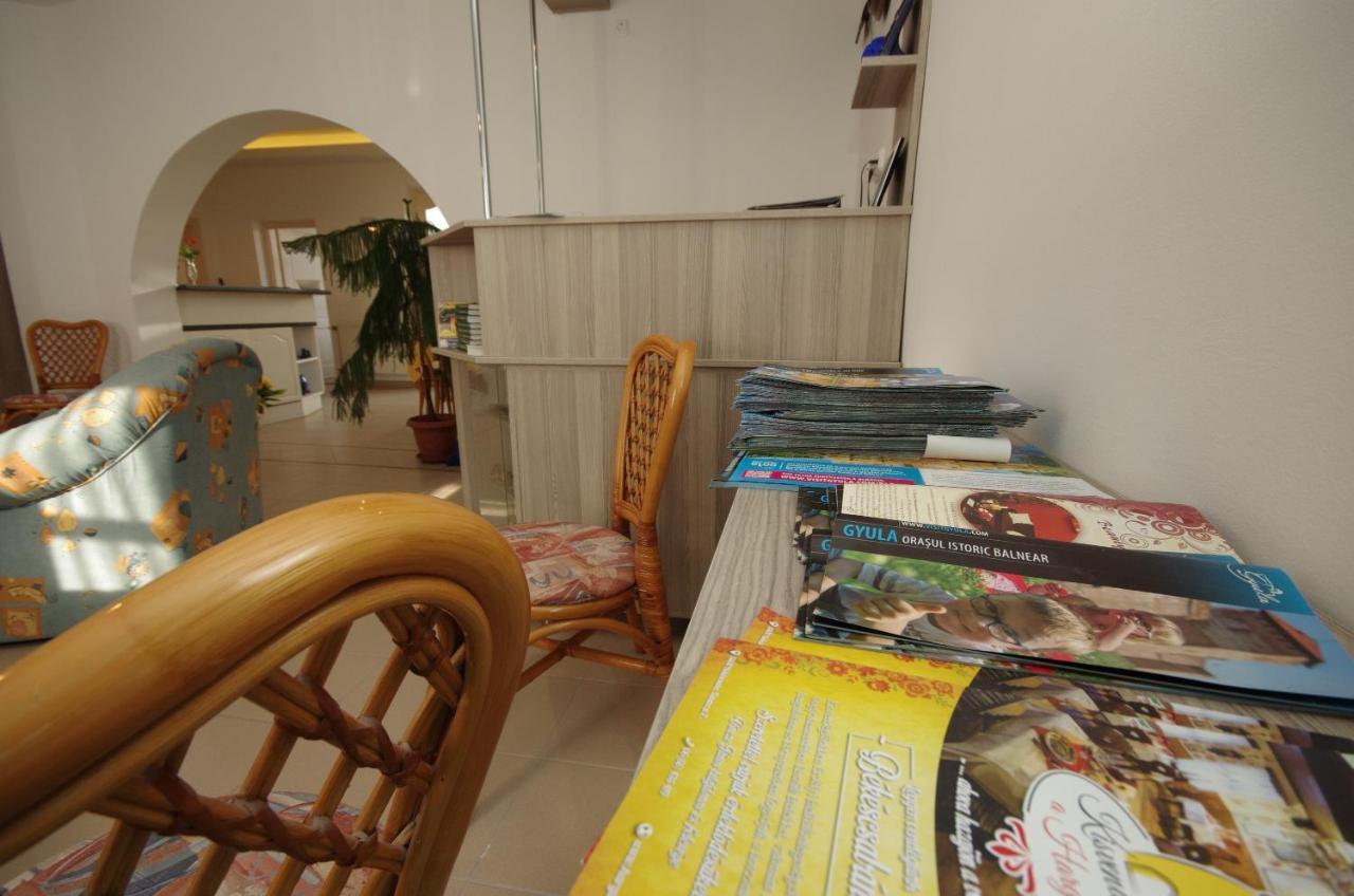 Csigaház panzió Hotel Gyula Kültér fotó