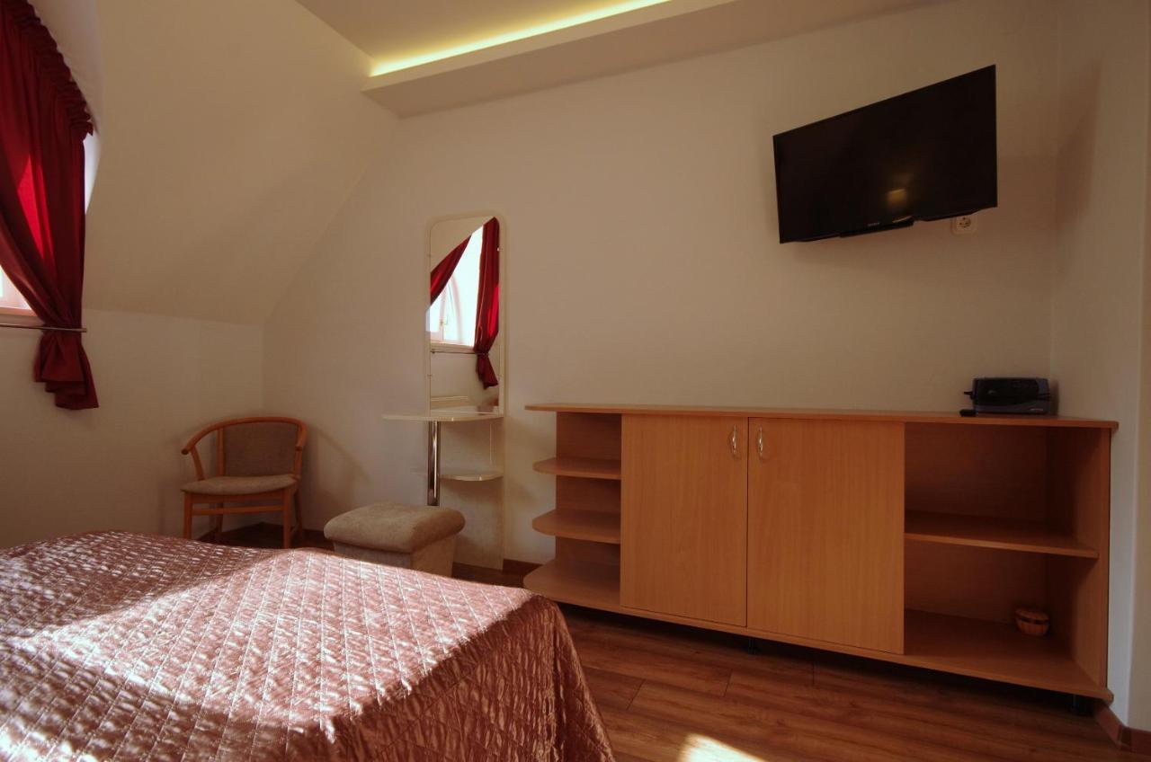 Csigaház panzió Hotel Gyula Kültér fotó